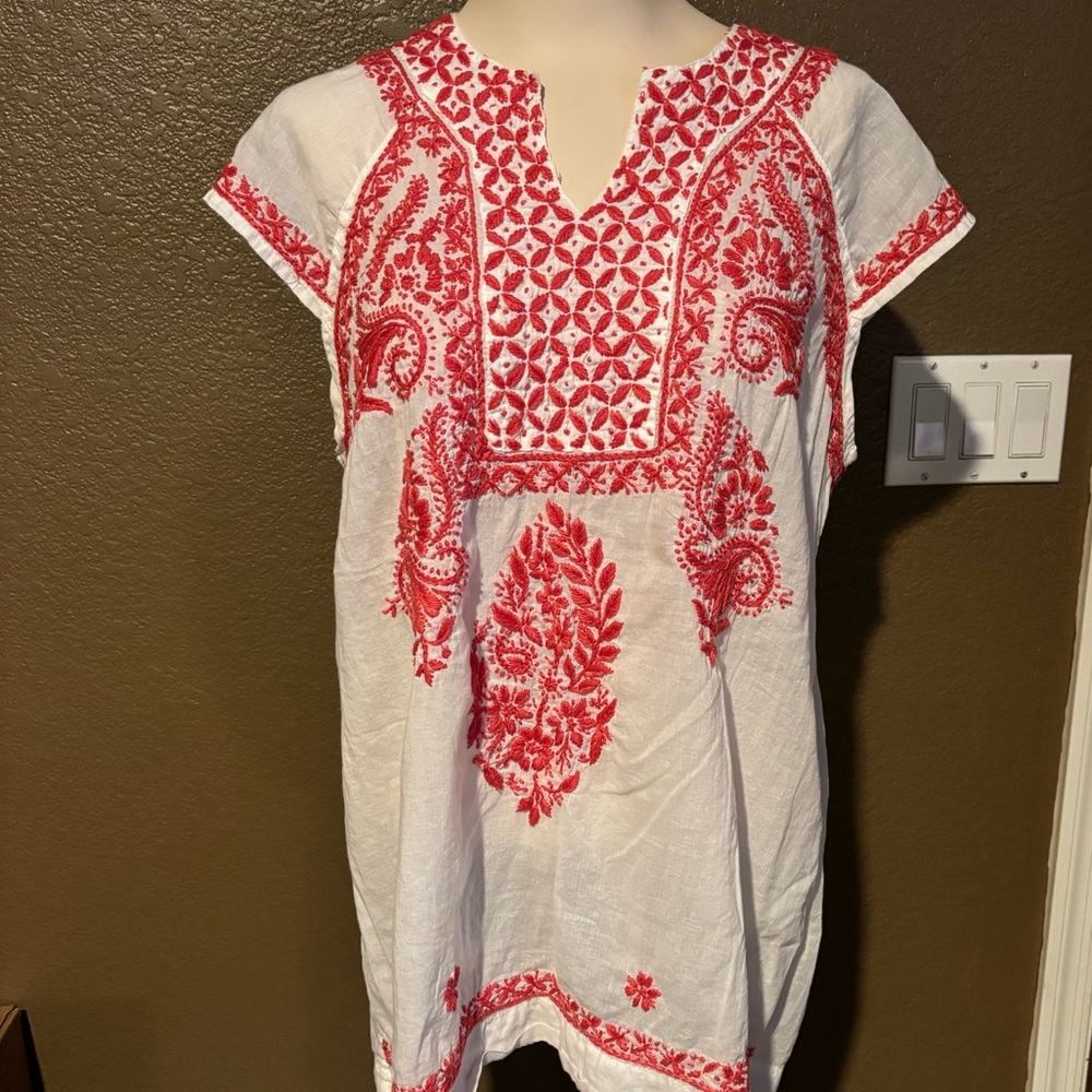 Women’s embroidered blouse
